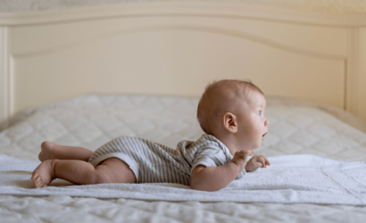 Tummy time y sostén encefálico del bebé