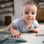 ¡Así es la vista de tu bebé durante su primer mes de vida!